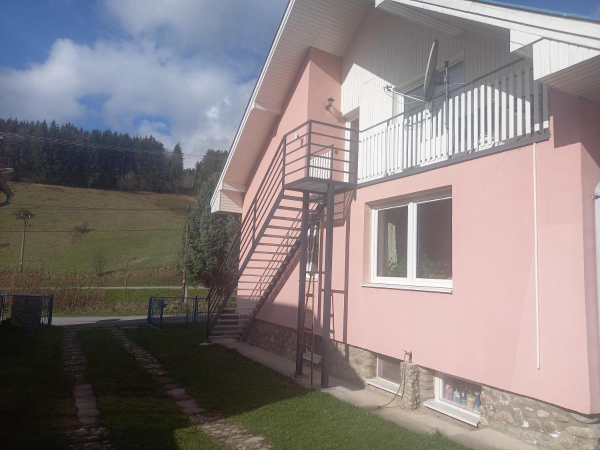 Villa Strakov Lúčky المظهر الخارجي الصورة